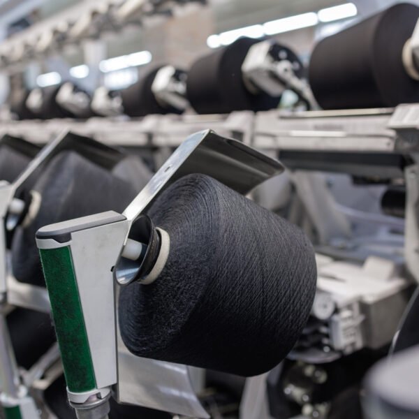 How to Choose the Right Clothing Manufacturers & Suppliers