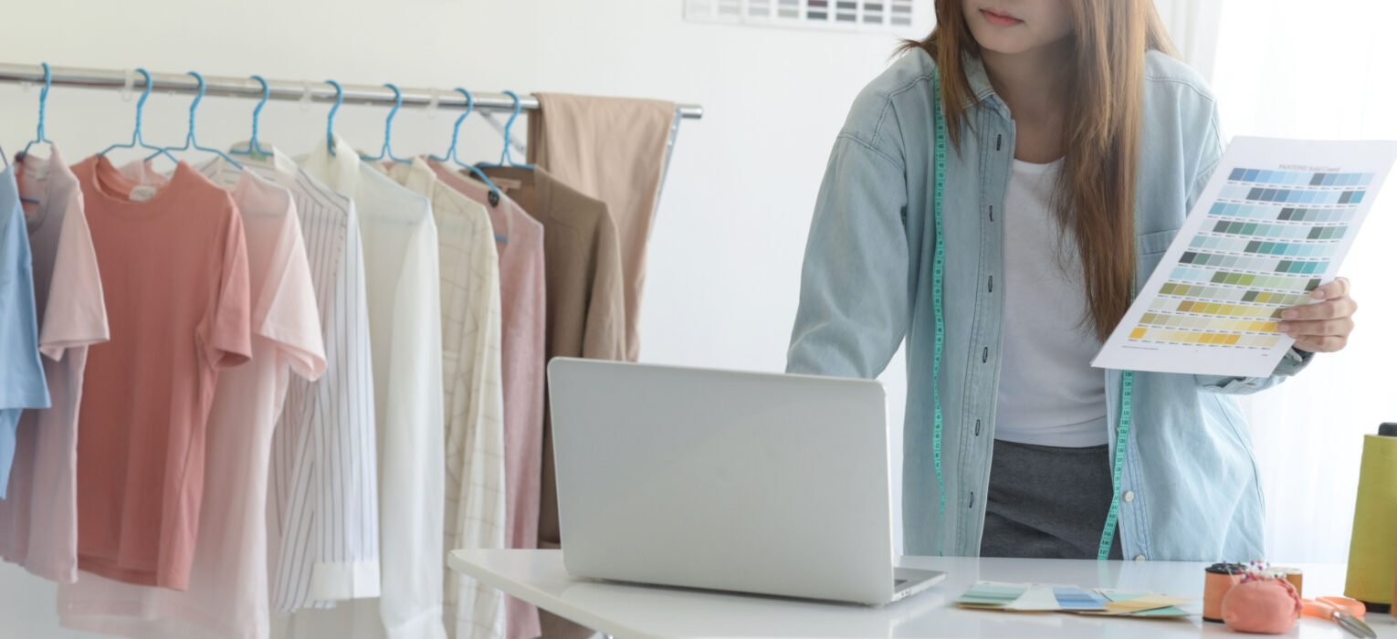 Print-on-Demand vs Bulk Printing for Merch: A Comparison