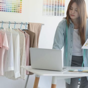 Print-on-Demand vs Bulk Printing